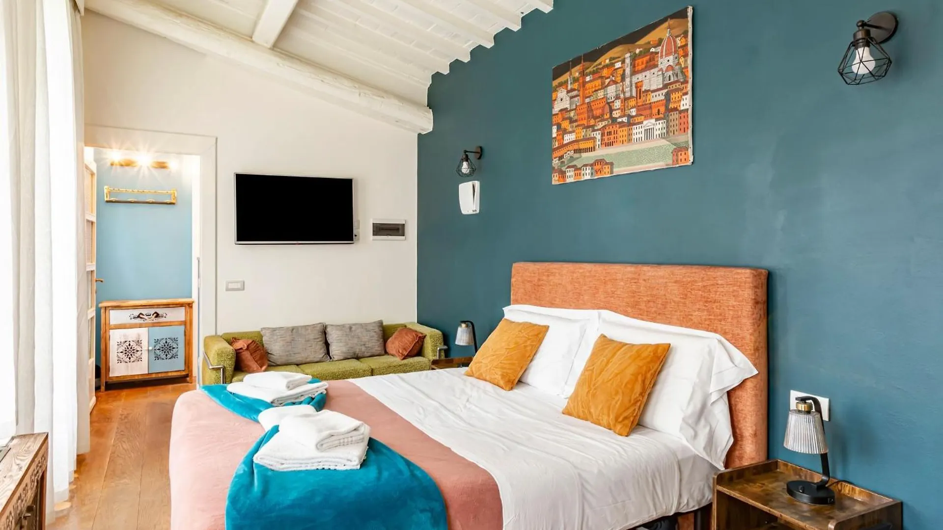 Guesthost - Le Serre Di Galileo Florenz Apartment